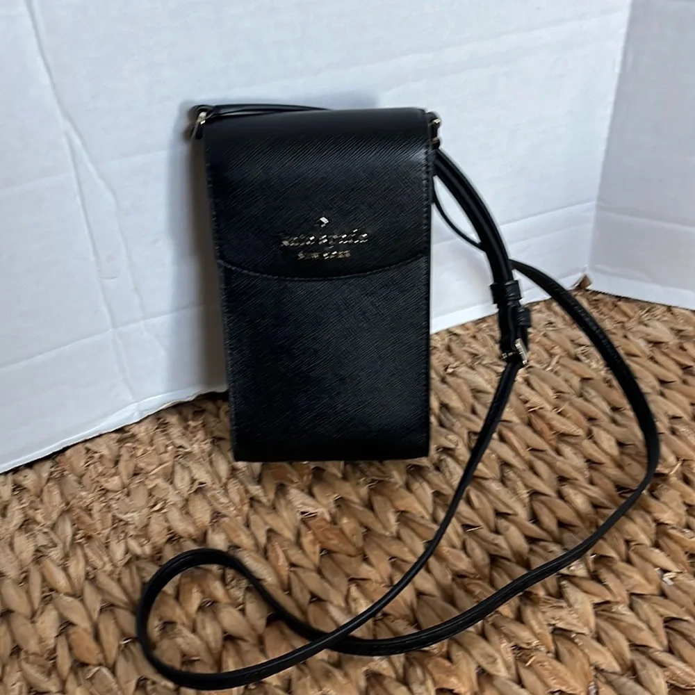 Kate Spade Staci Saffiano Leather Crossbody Phone - Picture 1 of 6